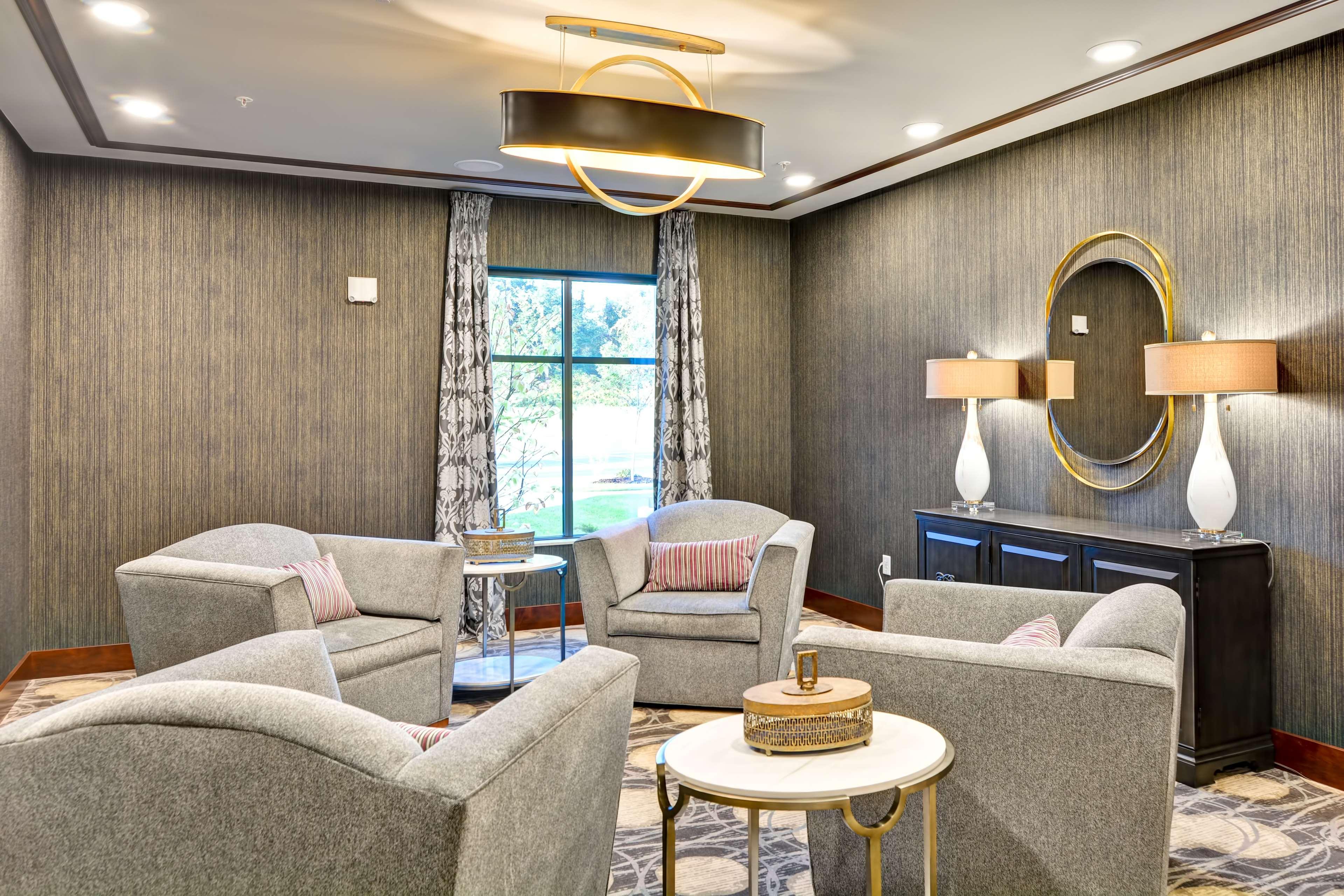 Hotel Homewood By Hilton New Hartford Utica