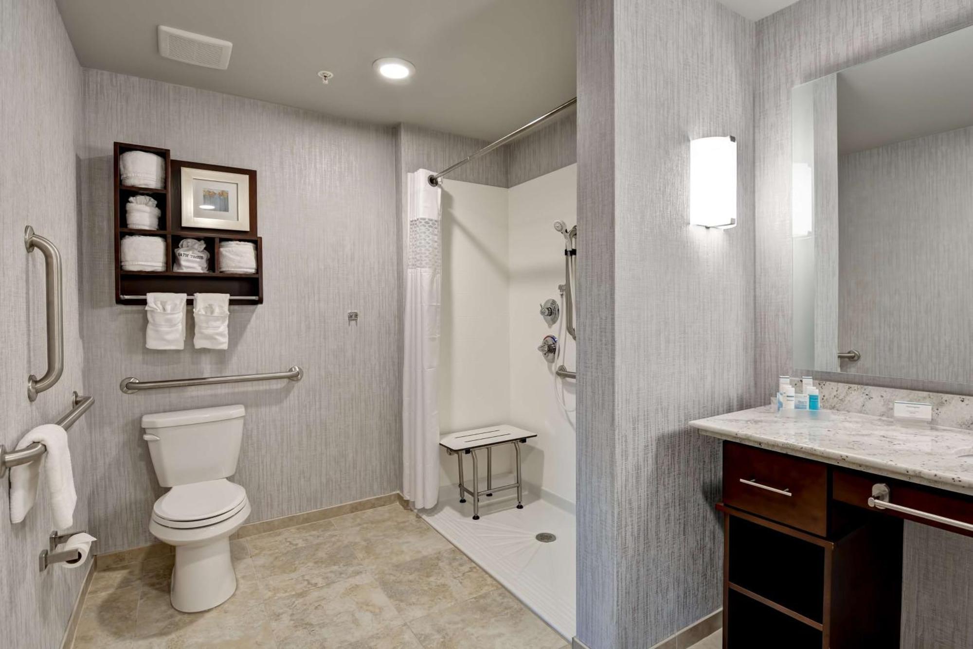 Hotel Homewood By Hilton New Hartford Utica Clinton